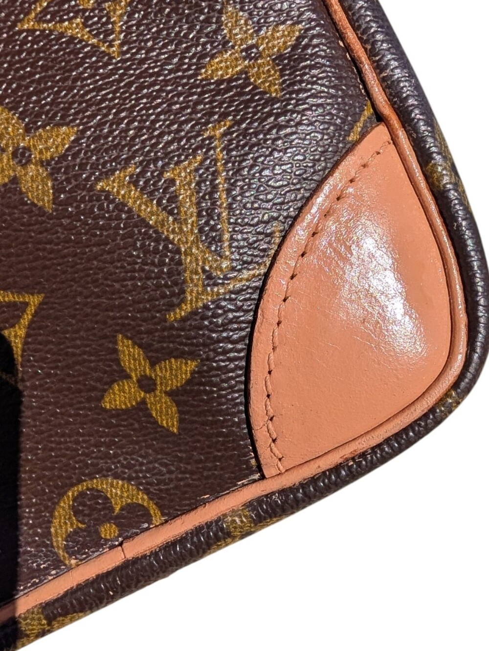 Louis Vuitton Danube Crossbody (SL0061) - Picture 4 of 16